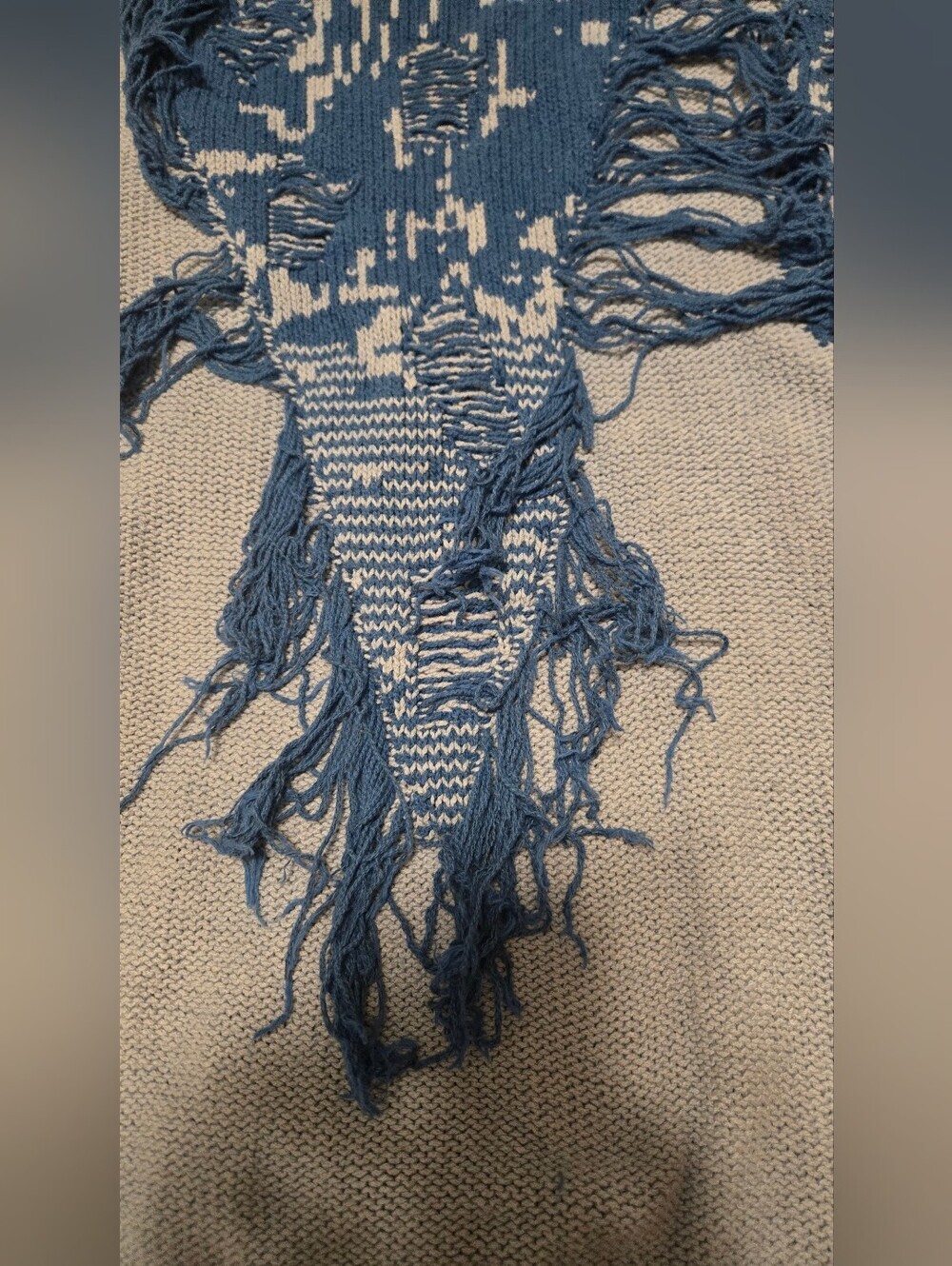 Urban Outfitters BDG Marlon Spliced Sweater Distressed Fringe Deadstock Small - Picture 3 of 8